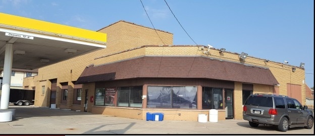 1043 Ivory St, Seymour Township, WI for sale - Building Photo - Image 1 of 8