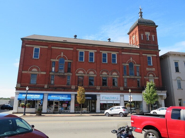 109 S High St, Hillsboro, OH for sale - Primary Photo - Image 1 of 1