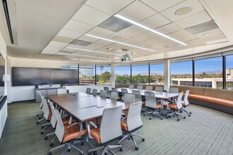 12700 Ventura Blvd, Studio City, CA for lease Interior Photo- Image 2 of 5