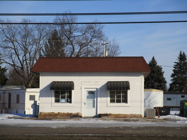 3203 N Adrian Hwy, Adrian, MI à vendre - Photo principale - Image 1 de 1