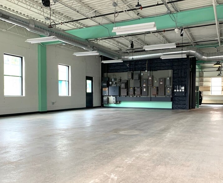 347 E Ward St, Milwaukee, WI for sale - Building Photo - Image 3 of 6