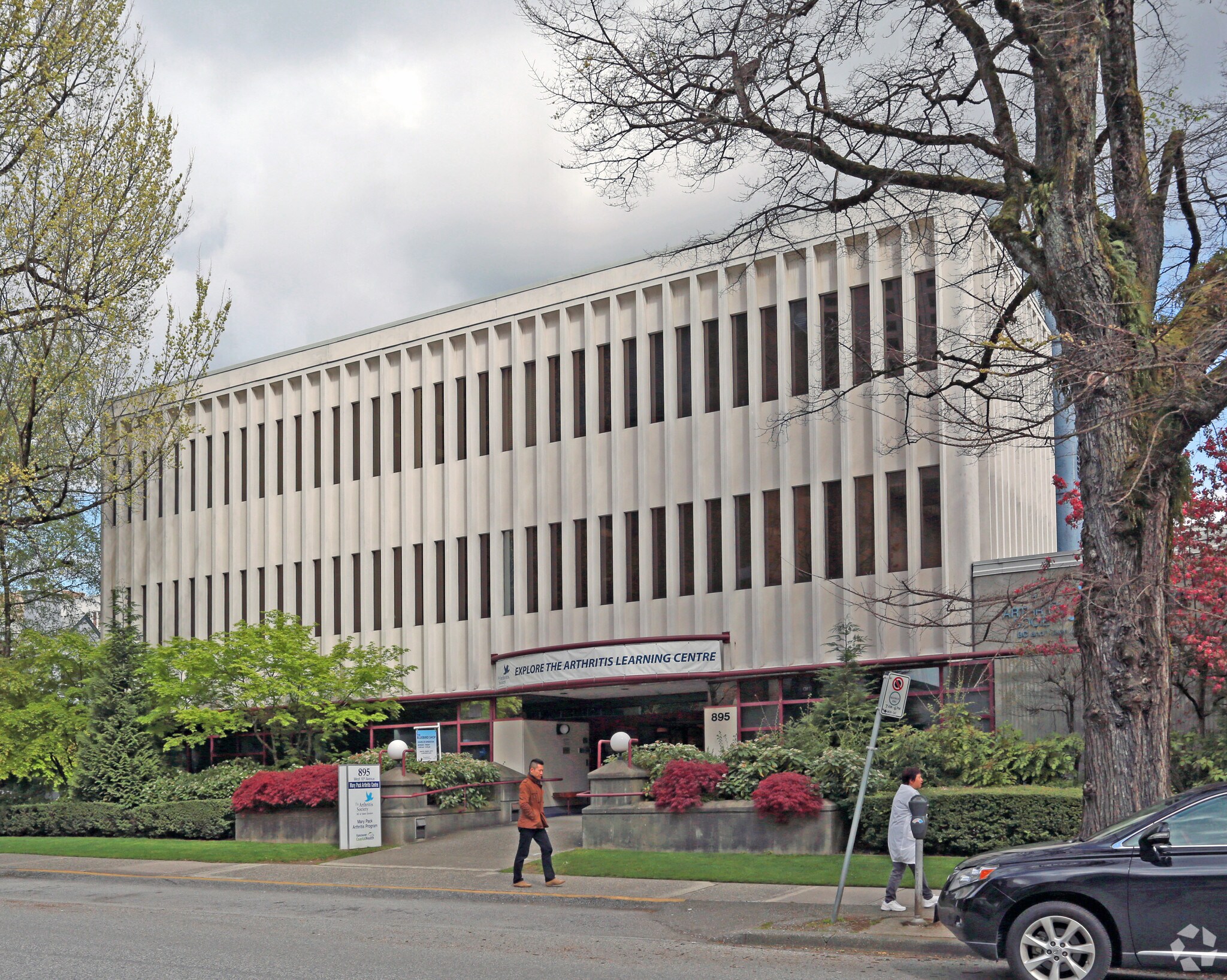 895 W 10th Ave, Vancouver, BC à vendre Photo du bâtiment- Image 1 de 1