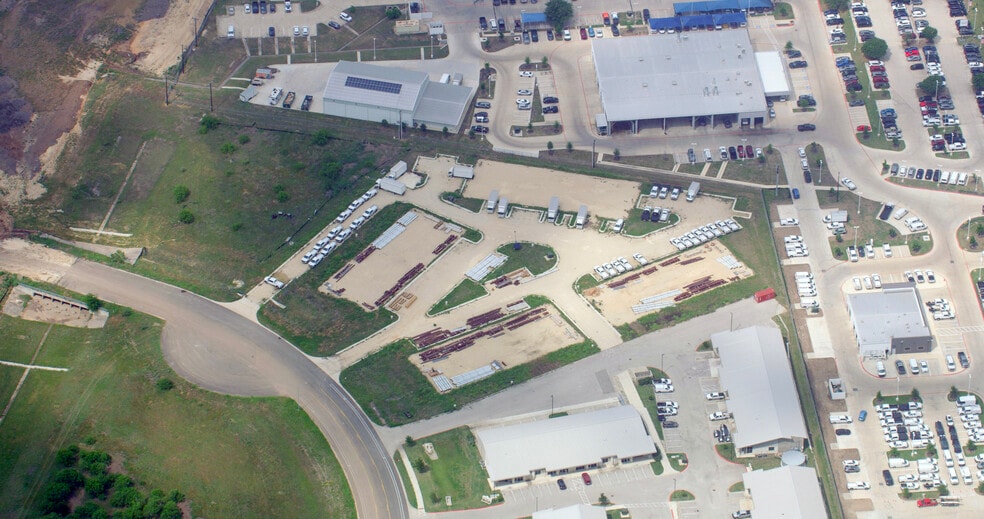 Riverwalk Dr, San Marcos, TX for lease - Building Photo - Image 1 of 6