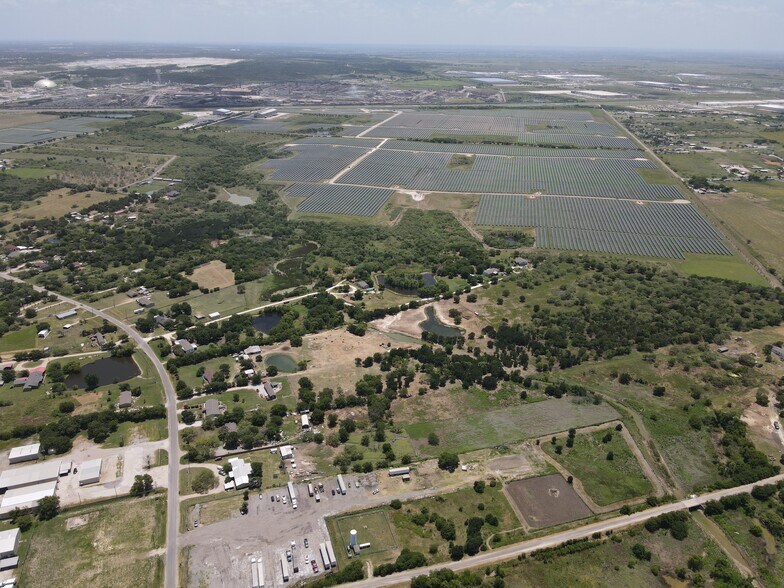 4331 Cement Valley Rd, Midlothian, TX à vendre - Photo du bâtiment - Image 3 de 27