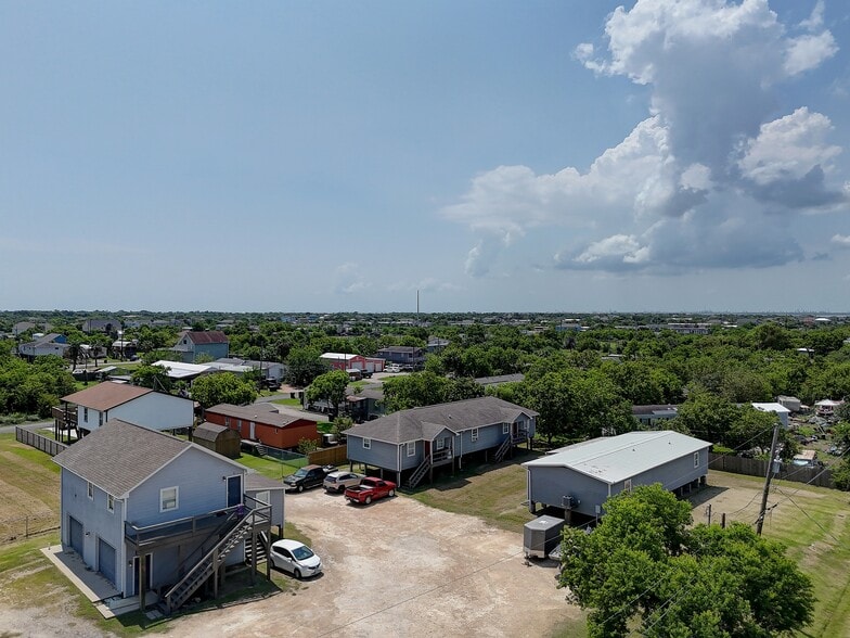 207 20th St, San Leon, TX for sale - Building Photo - Image 2 of 3