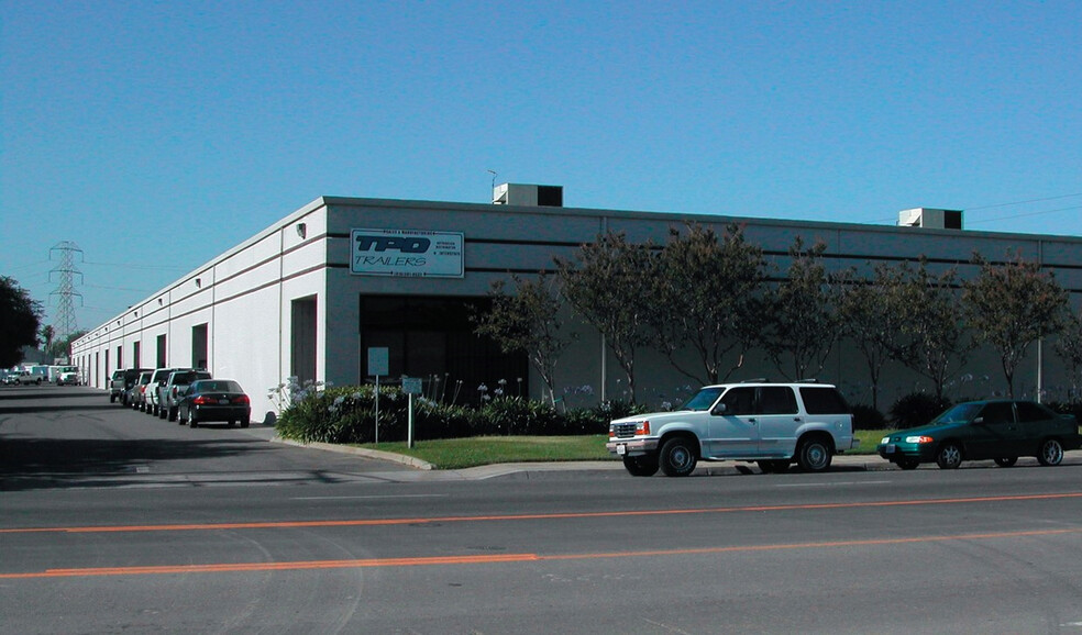 8530 Fruitridge Rd, Sacramento, CA for lease - Building Photo - Image 3 of 23