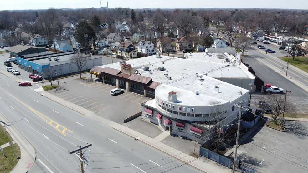 397-579 Stone Rd, Greece, NY for lease - Building Photo - Image 3 of 6