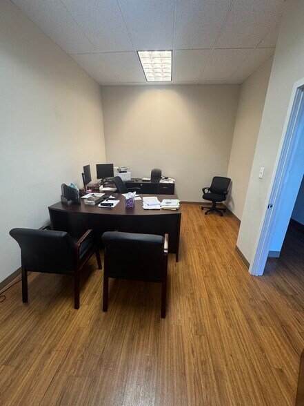 2480 33rd St, Orlando, FL à louer - Photo du bâtiment - Image 2 de 7