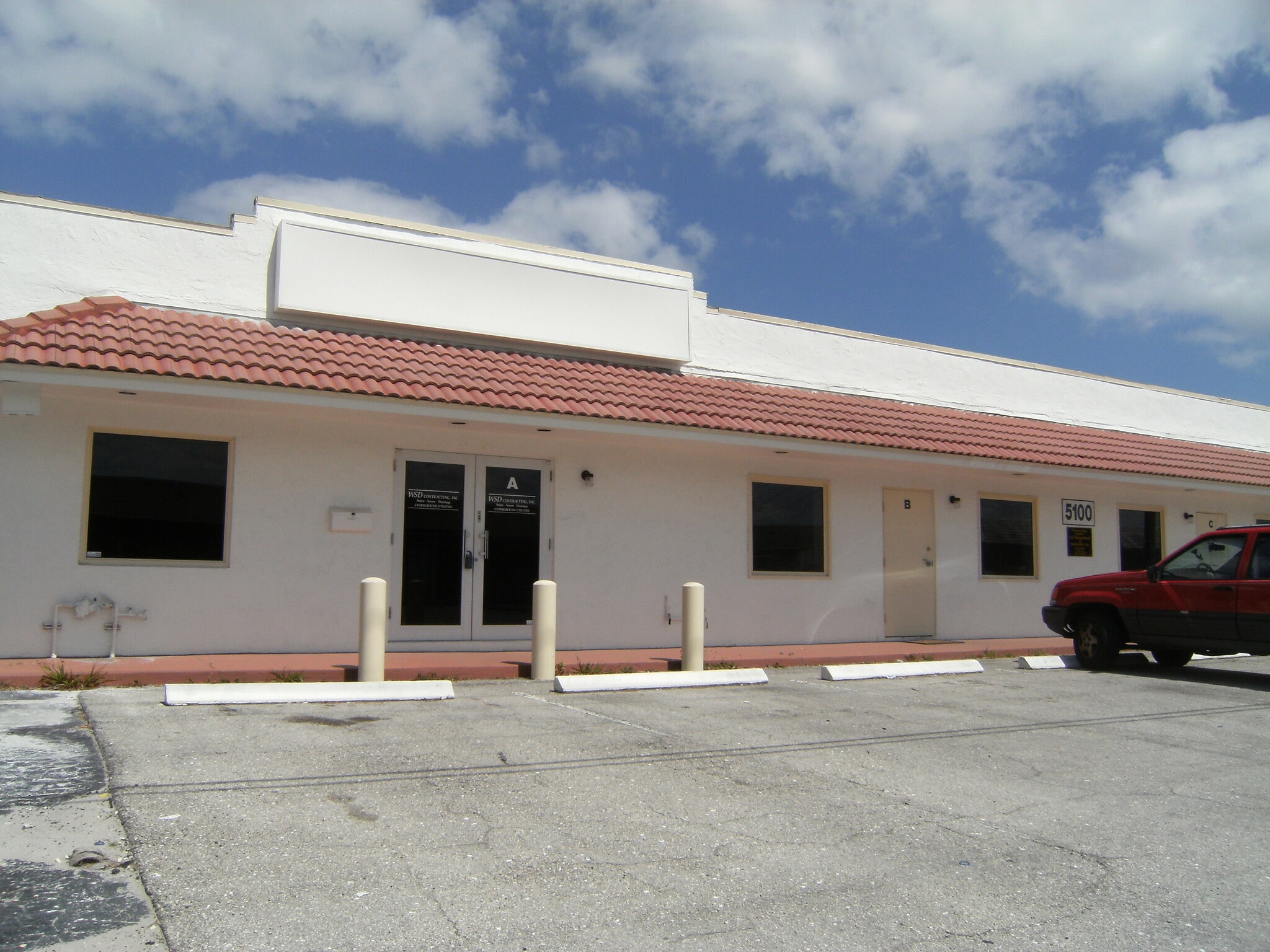 5100 NE 12th Ave, Fort Lauderdale, FL for lease Primary Photo- Image 1 of 8