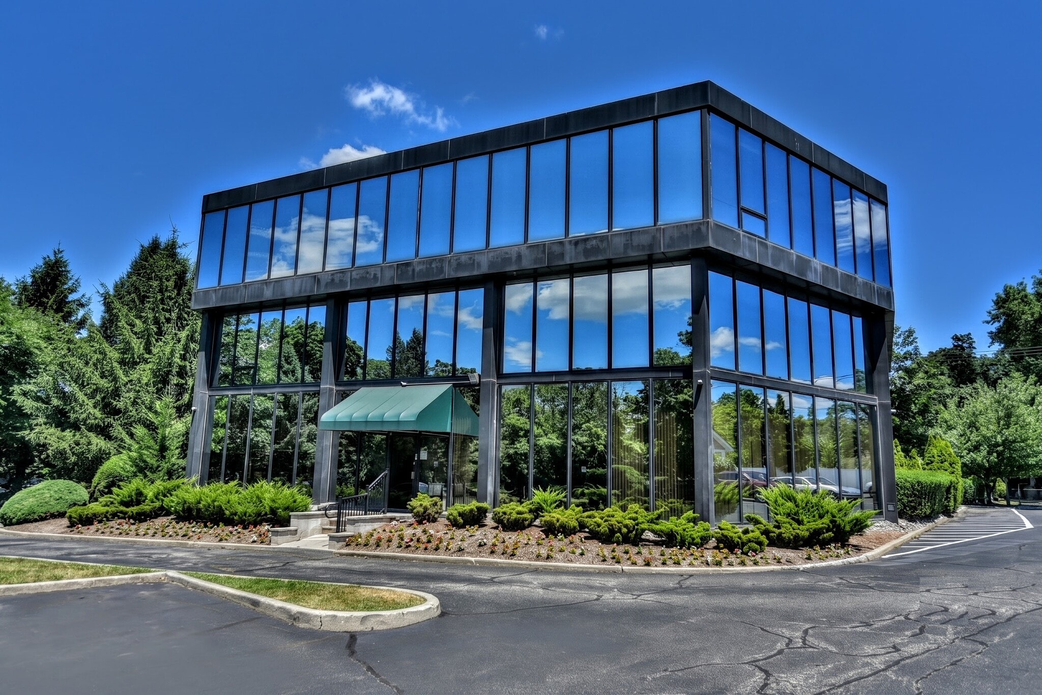 545 Island Rd, Ramsey, NJ for lease Building Photo- Image 1 of 32