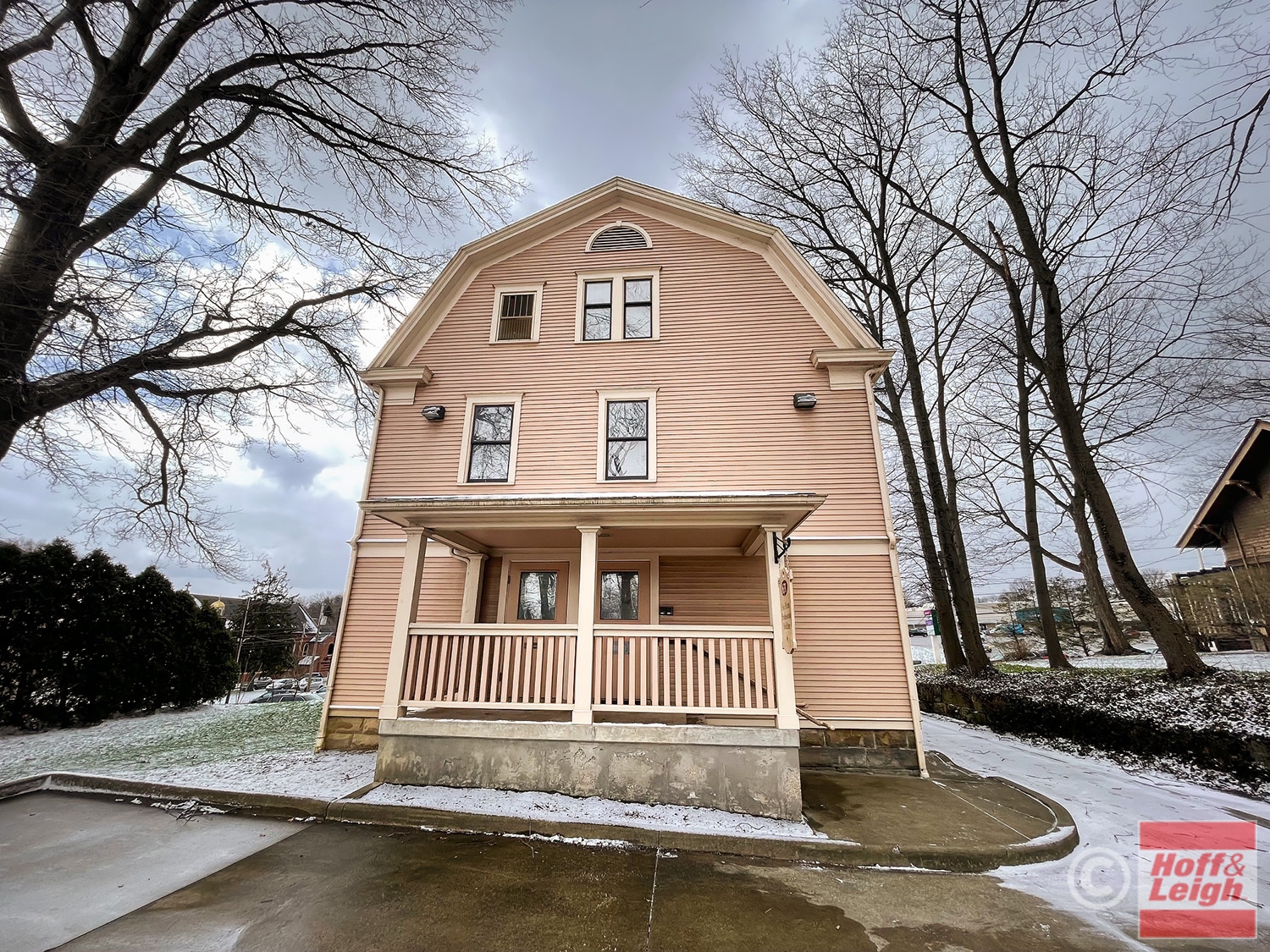 631 W Exchange St, Akron, OH for sale Primary Photo- Image 1 of 17