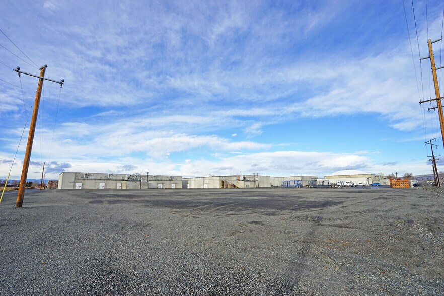 2714 Goodman Rd, Union Gap, WA à vendre - Photo du bâtiment - Image 3 de 7