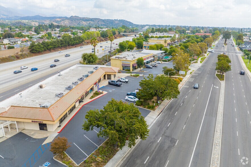 1399 Foothill Blvd, La Verne, CA à vendre - Photo du bâtiment - Image 3 de 4