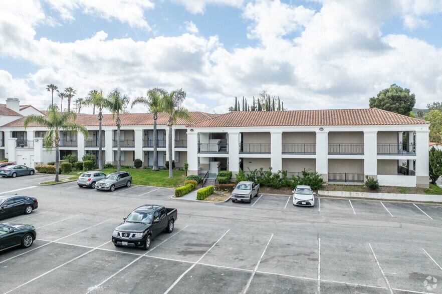 1775 Madera Rd, Simi Valley, CA à vendre - Photo du bâtiment - Image 3 de 5