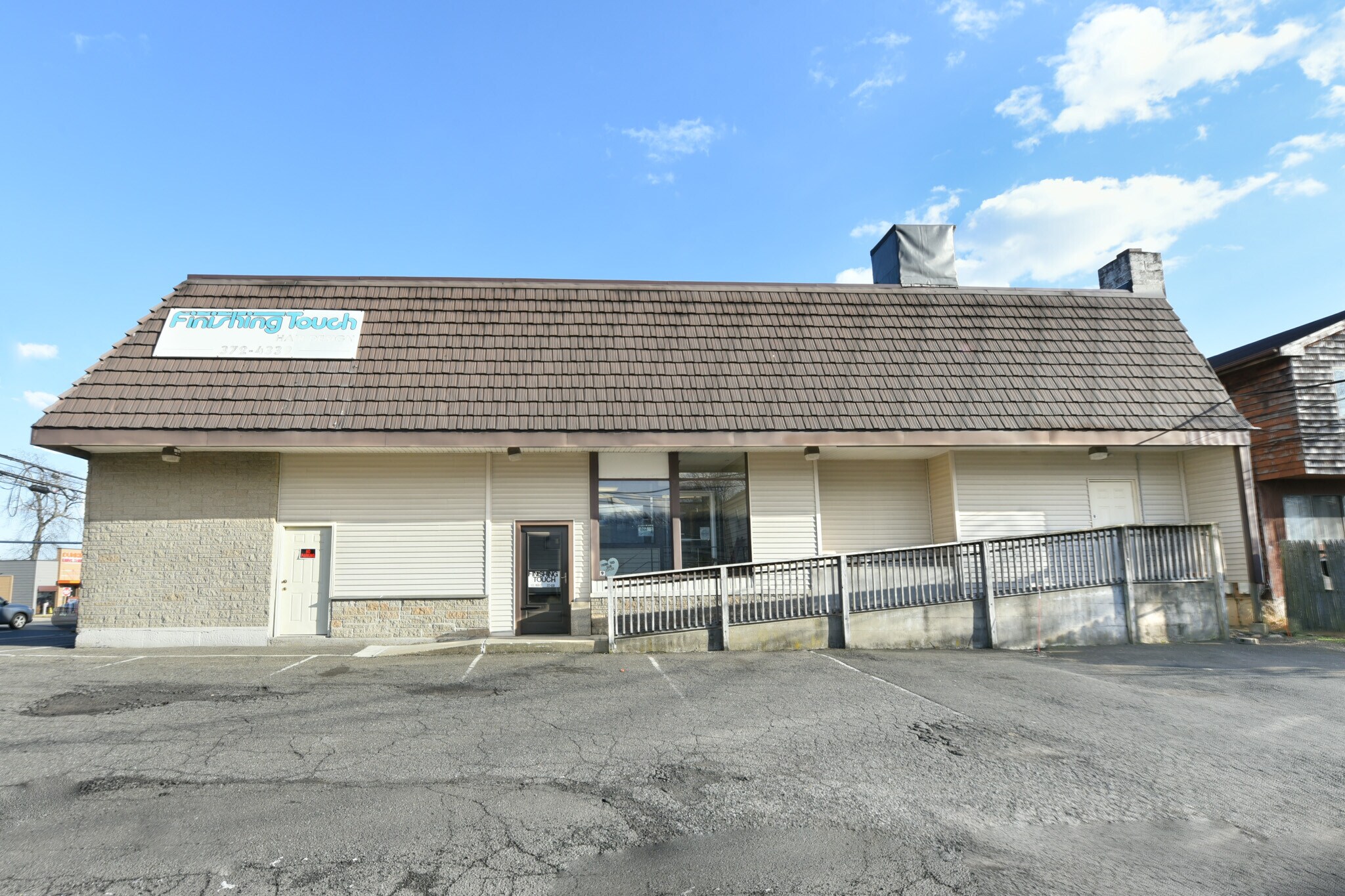 4143 Main St, Bridgeport, CT à vendre Photo principale- Image 1 de 35