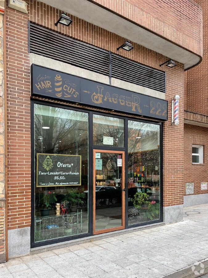 Avenida de la Albufera, 222, Madrid, MAD 28038 - Unit Puerta 02, Esc. 1 -  - Interior Photo - Image 2 of 8