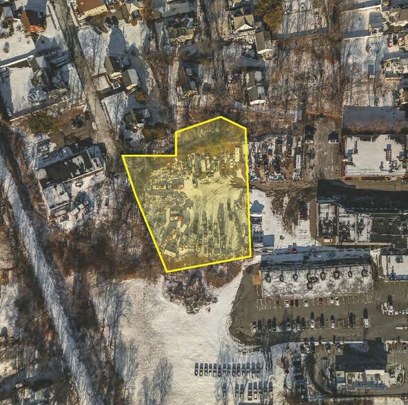 22 Warren St, Danvers, MA à vendre - Photo du bâtiment - Image 1 de 2