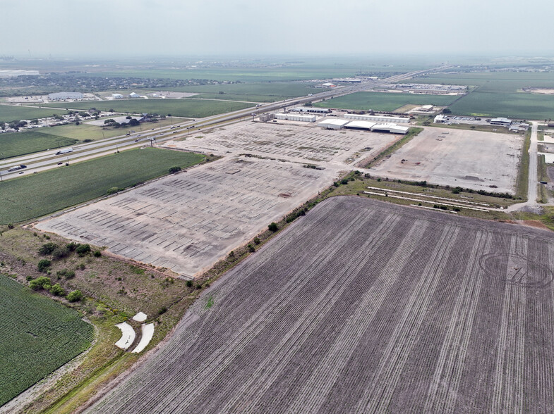 4599 I-69, Robstown, TX à louer - Photo du bâtiment - Image 3 de 7