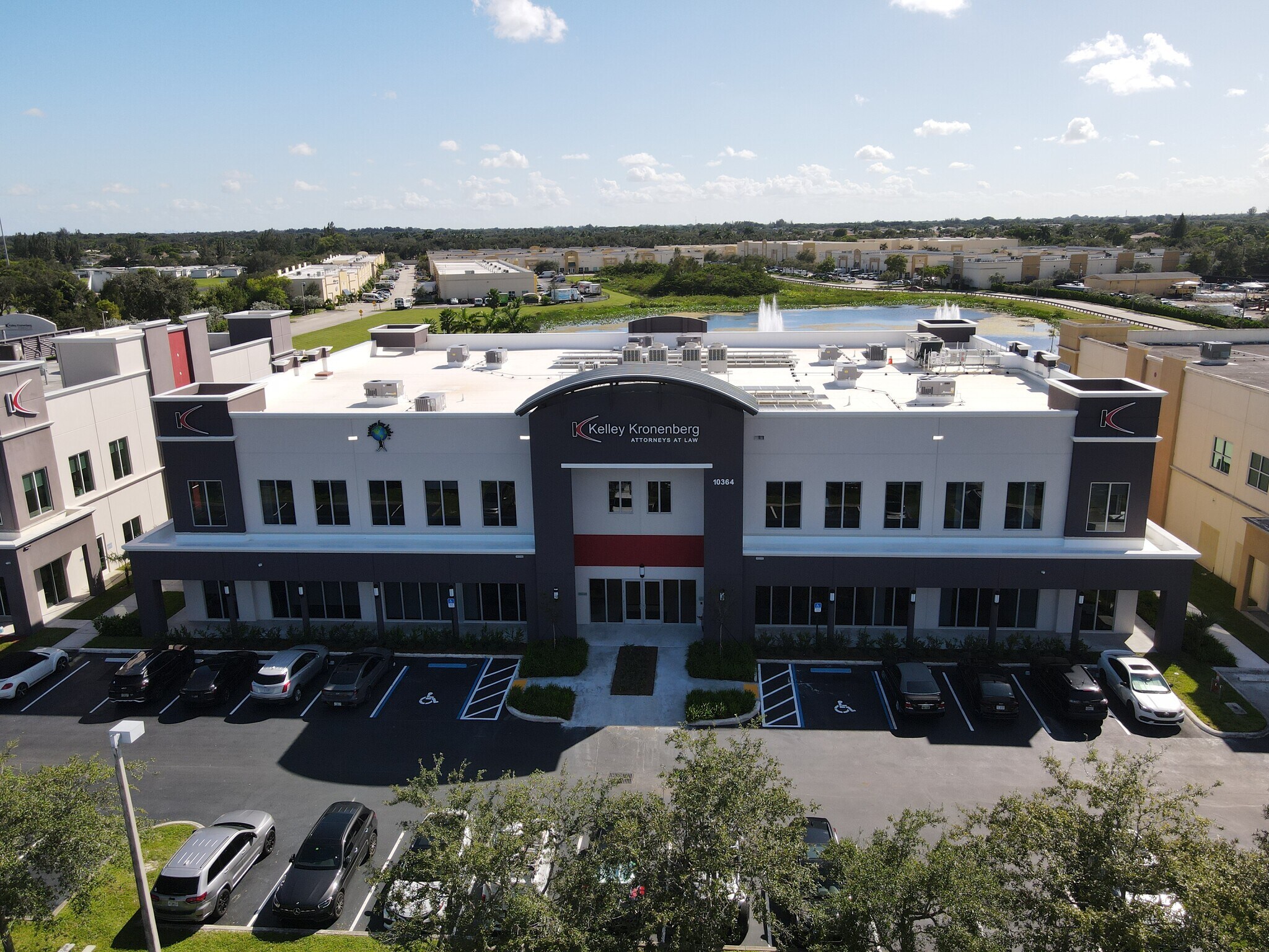 10364 W State Road 84, Davie, FL à louer Photo du bâtiment- Image 1 de 8