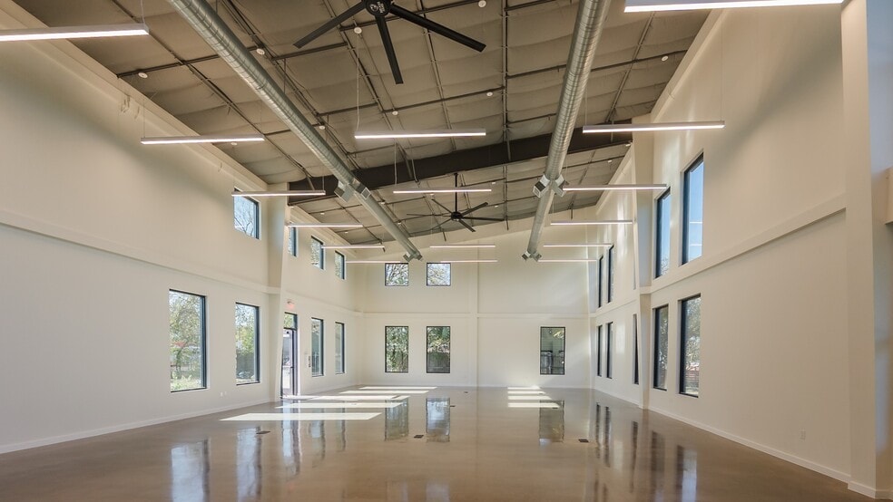 503 Radam Ln, Austin, TX à louer - Photo intérieure - Image 2 de 5