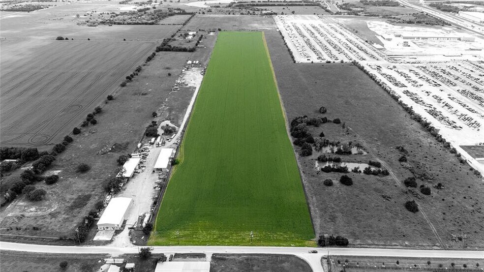 350 Mars rd, Wilmer, TX à vendre - Photo du bâtiment - Image 2 de 6