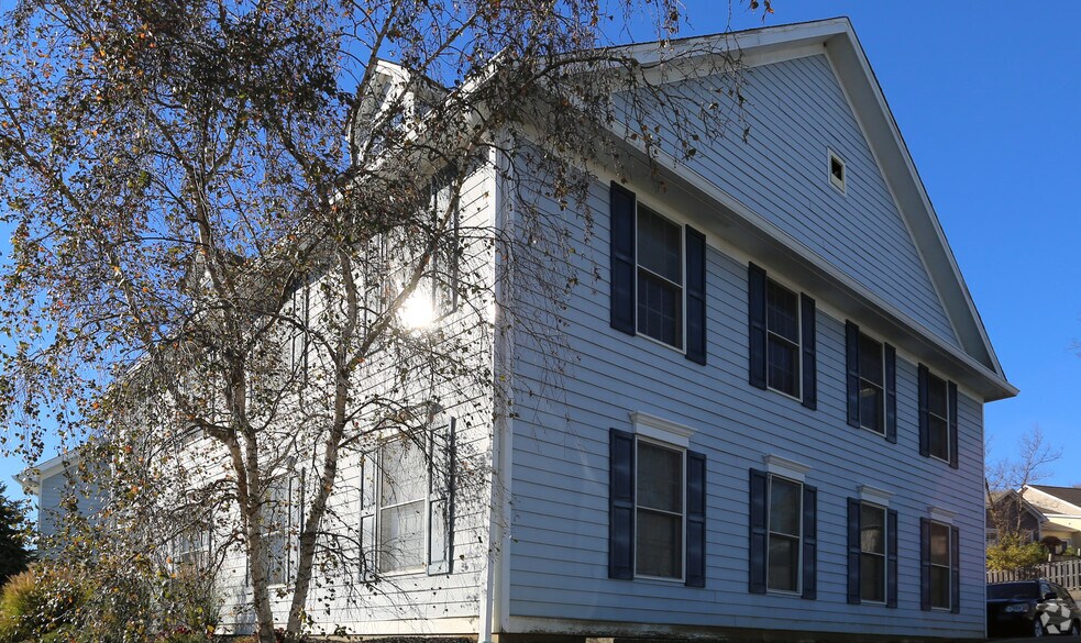 7800 Laurel Ave, Madeira, OH à louer - Photo du bâtiment - Image 3 de 16