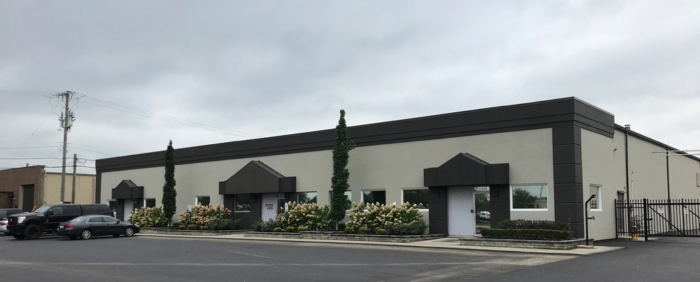 11731-11761 Levan Rd, Livonia, MI for lease - Building Photo - Image 1 of 1