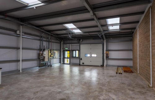 6 Maybank Rd, London for lease - Interior Photo - Image 2 of 3