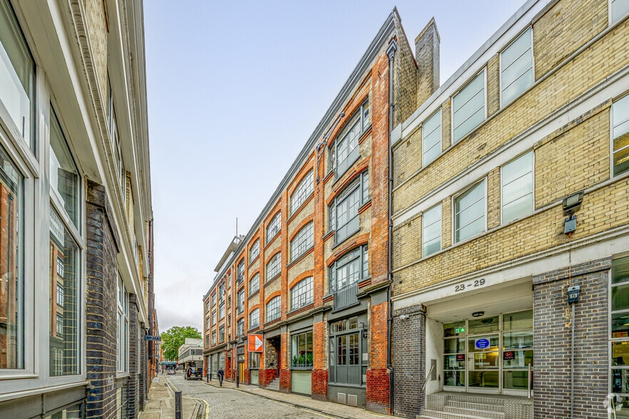 17-21 Emerald St, London for lease - Building Photo - Image 1 of 22