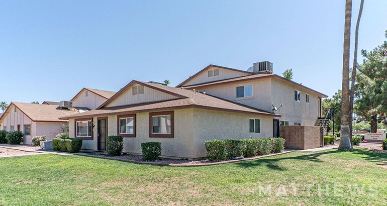 860 E Brown Rd, Mesa, AZ à vendre Photo du bâtiment- Image 1 de 1