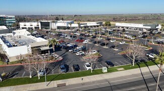 Plus de détails pour 7845 N Palm Ave, Fresno, CA - Commerce de détail à louer