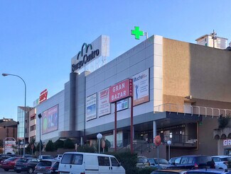 Plus de détails pour Calle de la Comunidad de Madrid, 37, Las Rozas de Madrid - Commerce de détail à louer