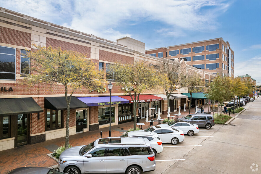 15903-15929 City Walk, Sugar Land, TX for lease - Building Photo - Image 2 of 5