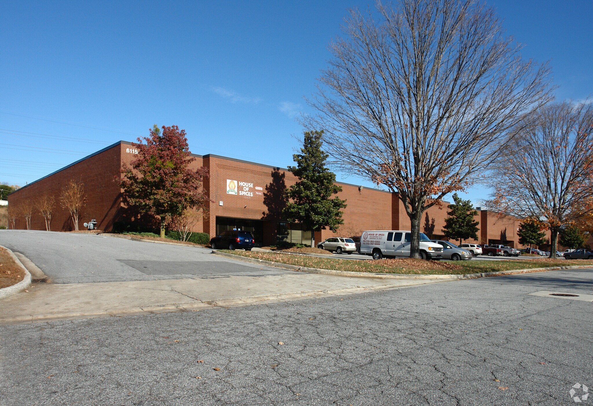 6115 Northbelt Dr, Norcross, GA à louer Photo principale- Image 1 de 5