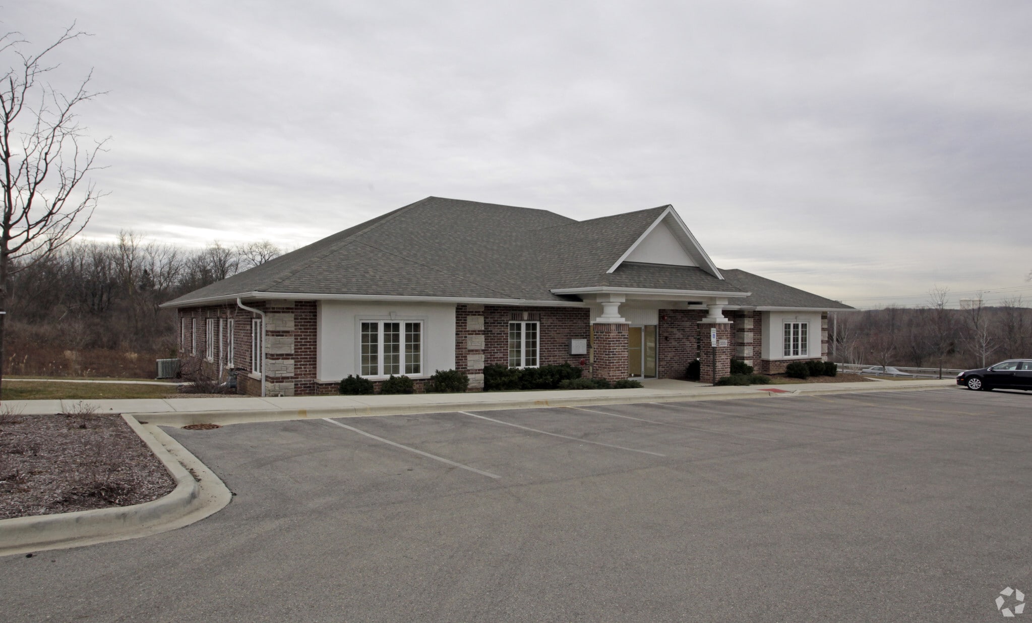 Hobson Ridge Office Park portfolio of 5 properties for sale on LoopNet.ca Primary Photo- Image 1 of 6
