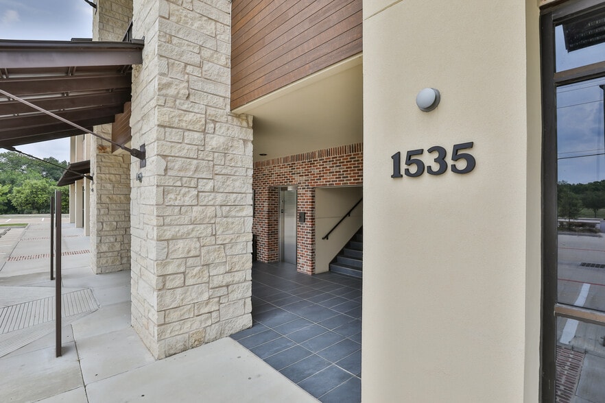 1535 Cullen Pky, Pearland, TX for lease - Building Photo - Image 3 of 6