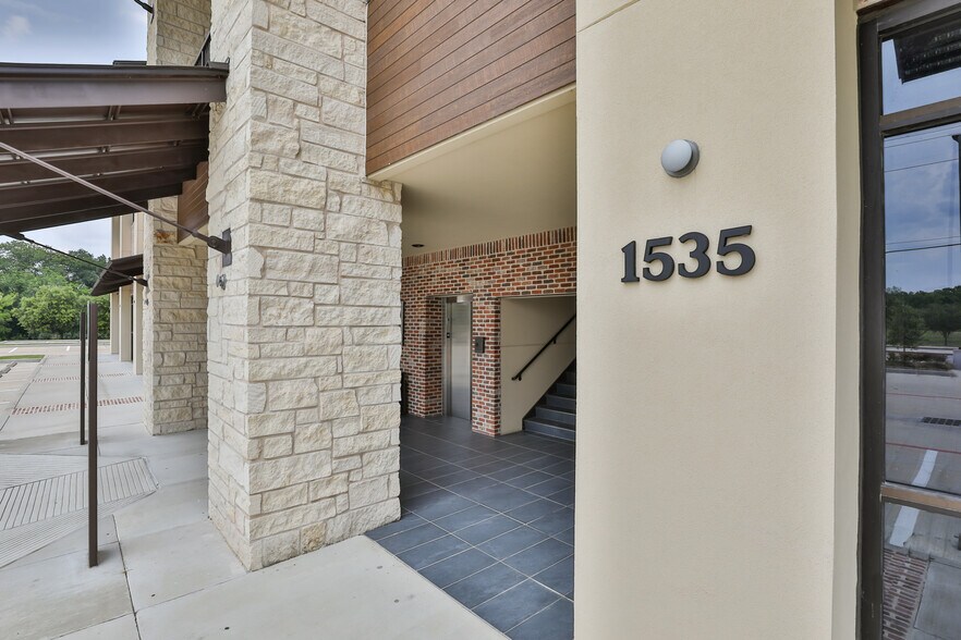 1535 Cullen Pky, Pearland, TX à louer - Photo du bâtiment - Image 3 de 6