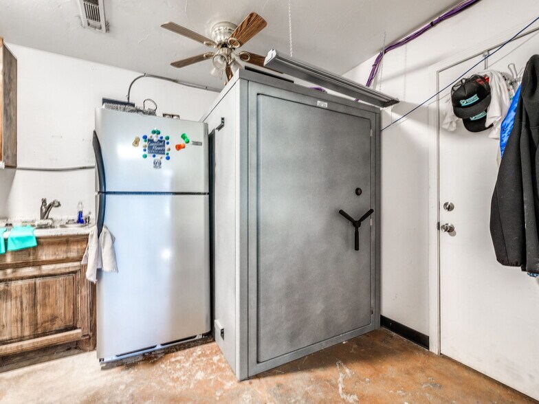 212 W Main St, Shawnee, OK à louer - Photo intérieure - Image 3 de 67