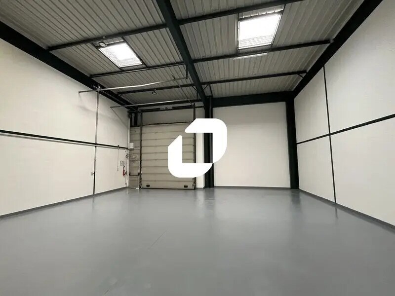 Industrial in Villepinte for lease Interior Photo- Image 1 of 7