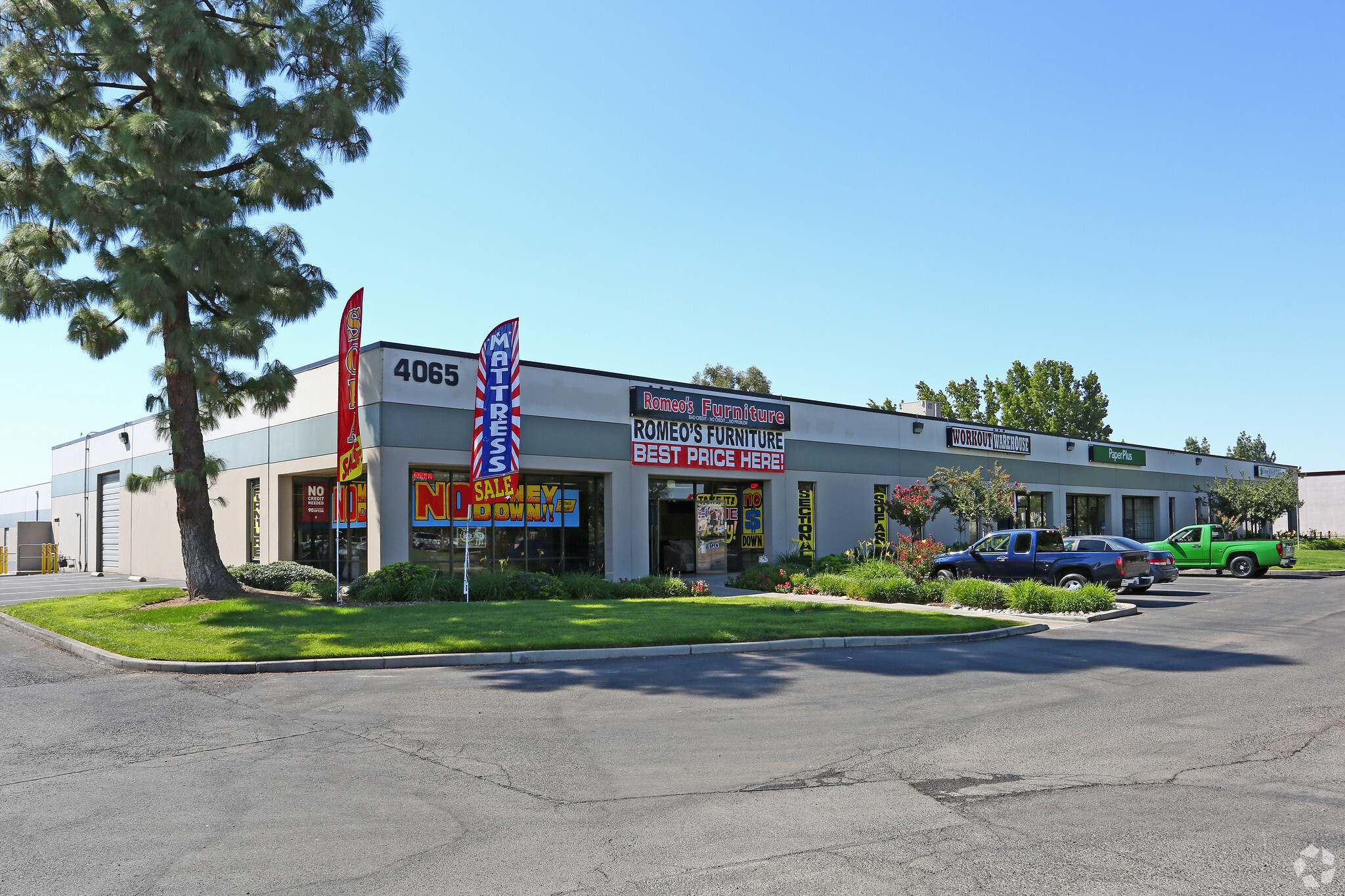 4065 W Shaw Ave, Fresno, CA for sale Primary Photo- Image 1 of 1