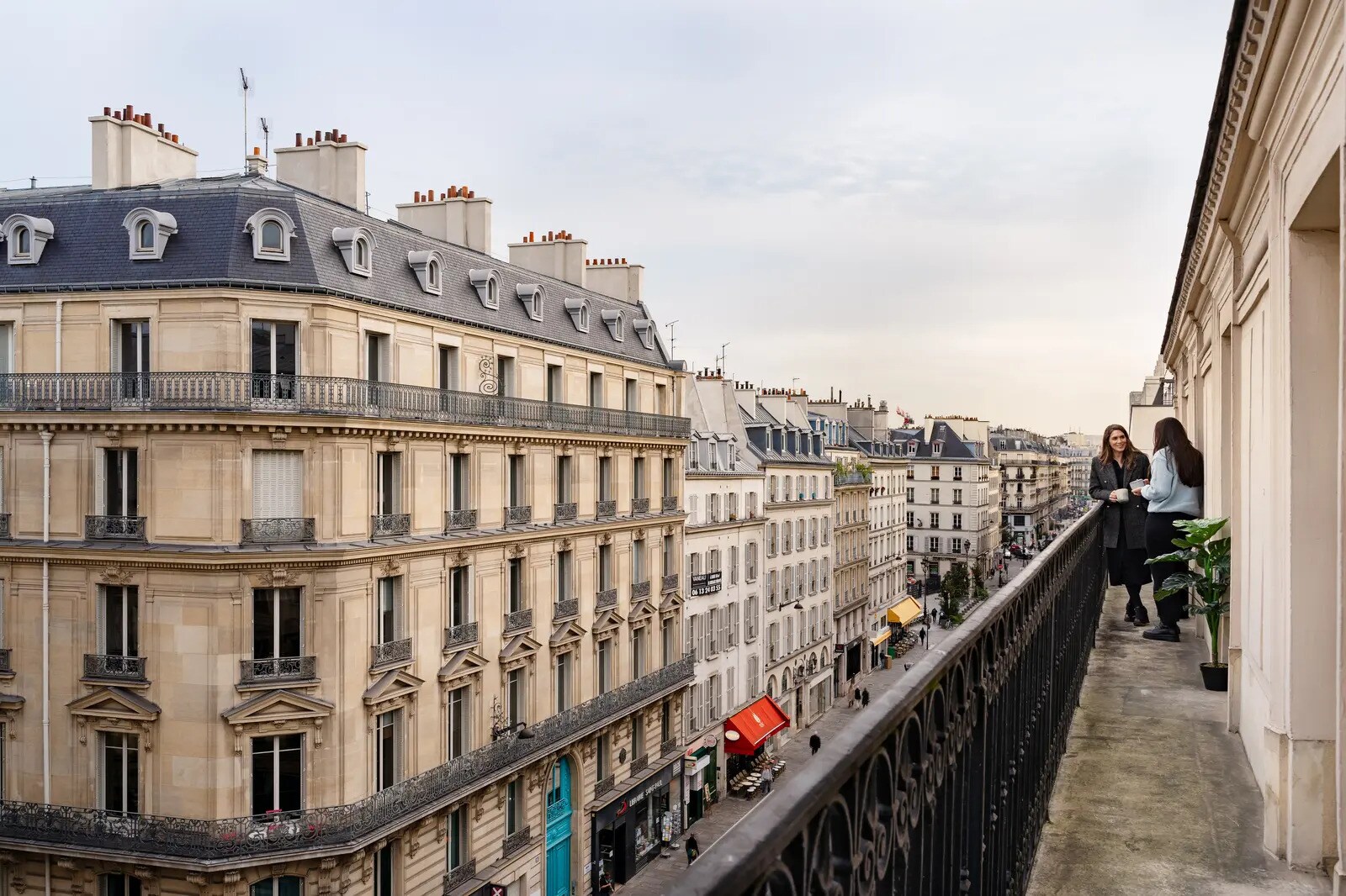 33 Rue De Châteaudun, Paris for lease Building Photo- Image 1 of 6