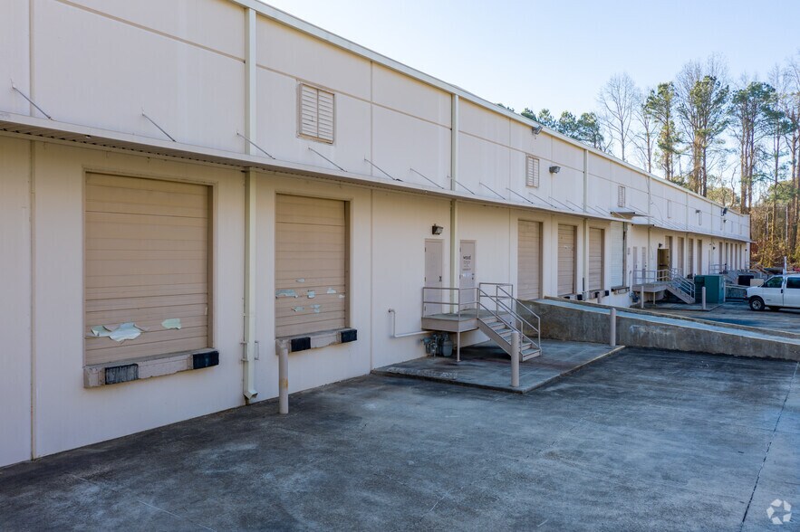 2054-2062 Weems Rd, Tucker, GA à louer - Photo du bâtiment - Image 3 de 5