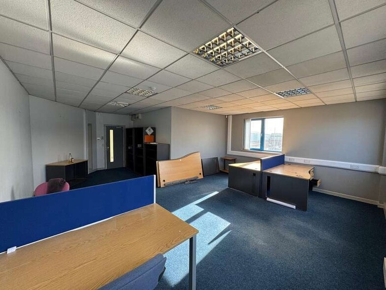 80 Dargan Rd, Belfast à louer - Photo du bâtiment - Image 3 de 4