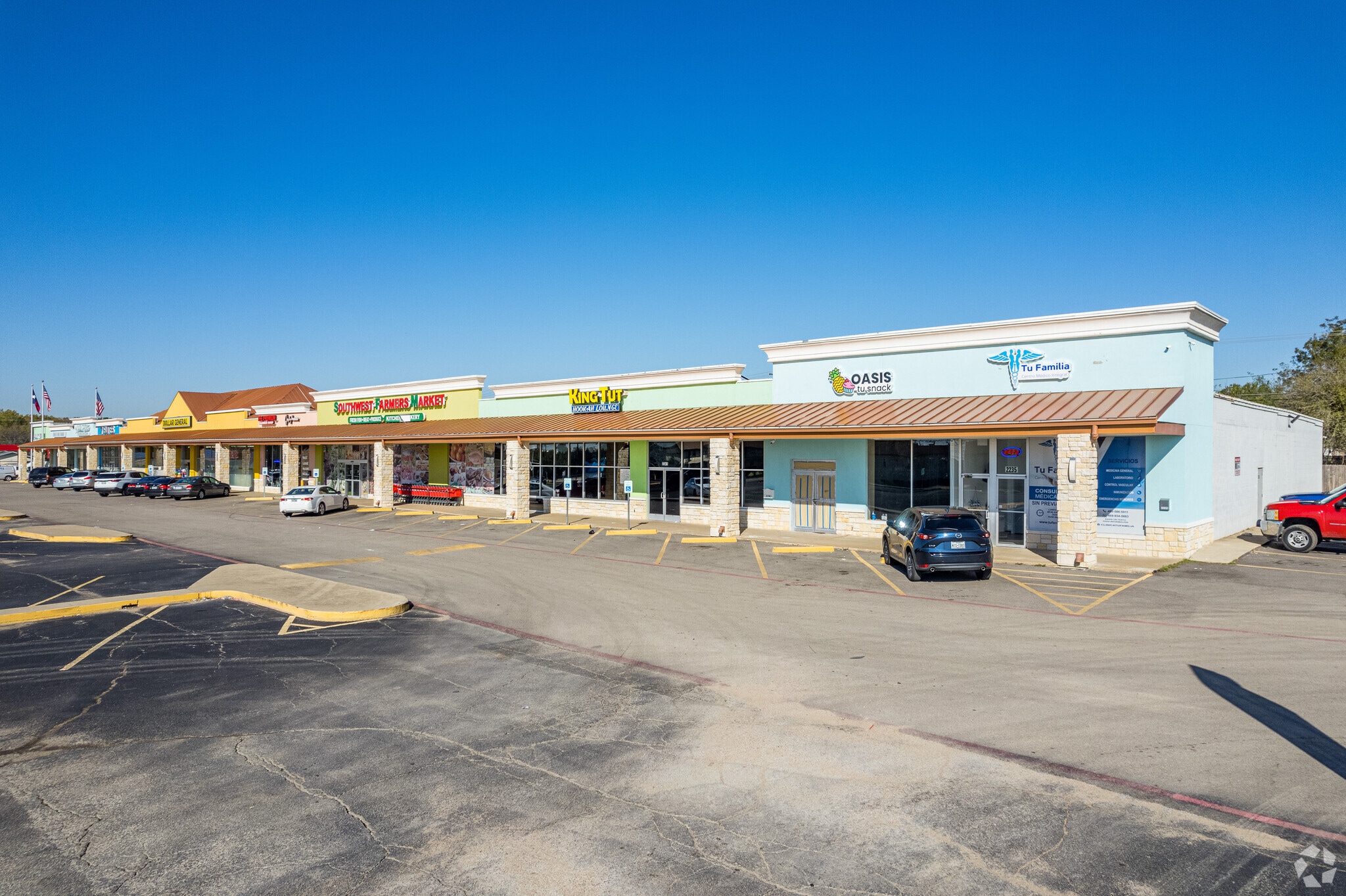 2233-2333 W Rochelle Rd, Irving, TX à louer Photo du bâtiment- Image 1 de 11