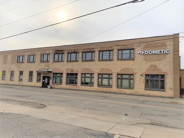 1120 N Main St, Elkhart, IN for lease - Building Photo - Image 1 of 10