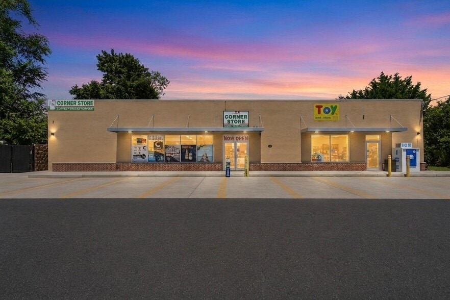 1234 Stewart Ave, Bethpage, NY for sale - Building Photo - Image 2 of 40