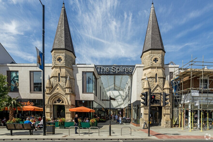 High St, Barnet à louer - Photo du bâtiment - Image 3 de 3