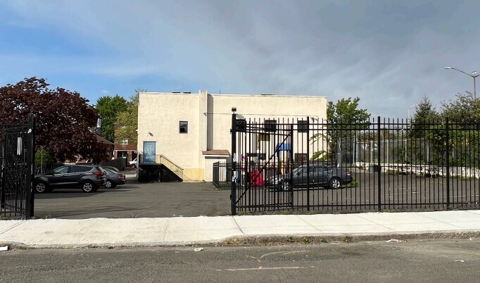 2778 Bruckner Blvd, Bronx, NY à vendre - Photo du bâtiment - Image 3 de 5