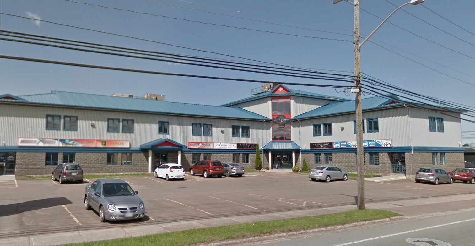 245-253 Collishaw St, Moncton, NB for lease Primary Photo- Image 1 of 2