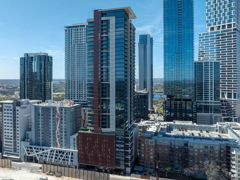 84 East Ave, Austin, TX for sale - Primary Photo - Image 1 of 29